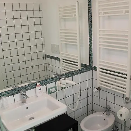 A San Nicola Nocleg ze śniadaniem 3*